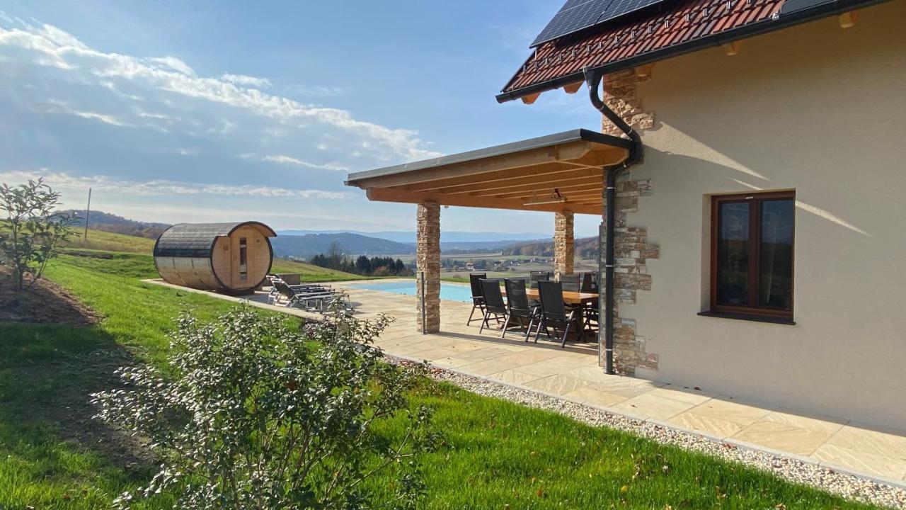 Landvilla Sinelia Premium Dietersdorf am Gnasbach 외부 사진